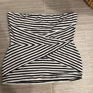 White House Black Market Black & White Striped Strapless Tube Top Built in Bra